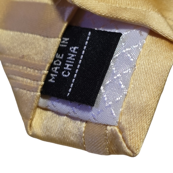 Vintage Jones New York Yellow Striped Mens Tie - Picture 2 of 3